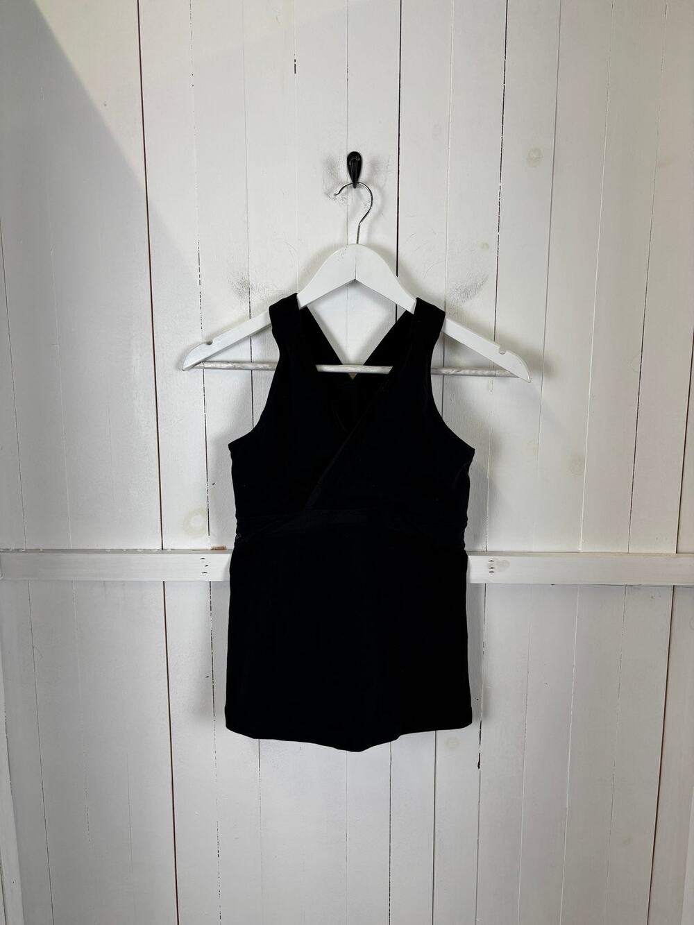 Lululemon Black Nylon Tank Top Size 8 Women's Activewear - Picture 1 of 3
